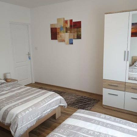 Apartman Majetic Otočac 外观 照片