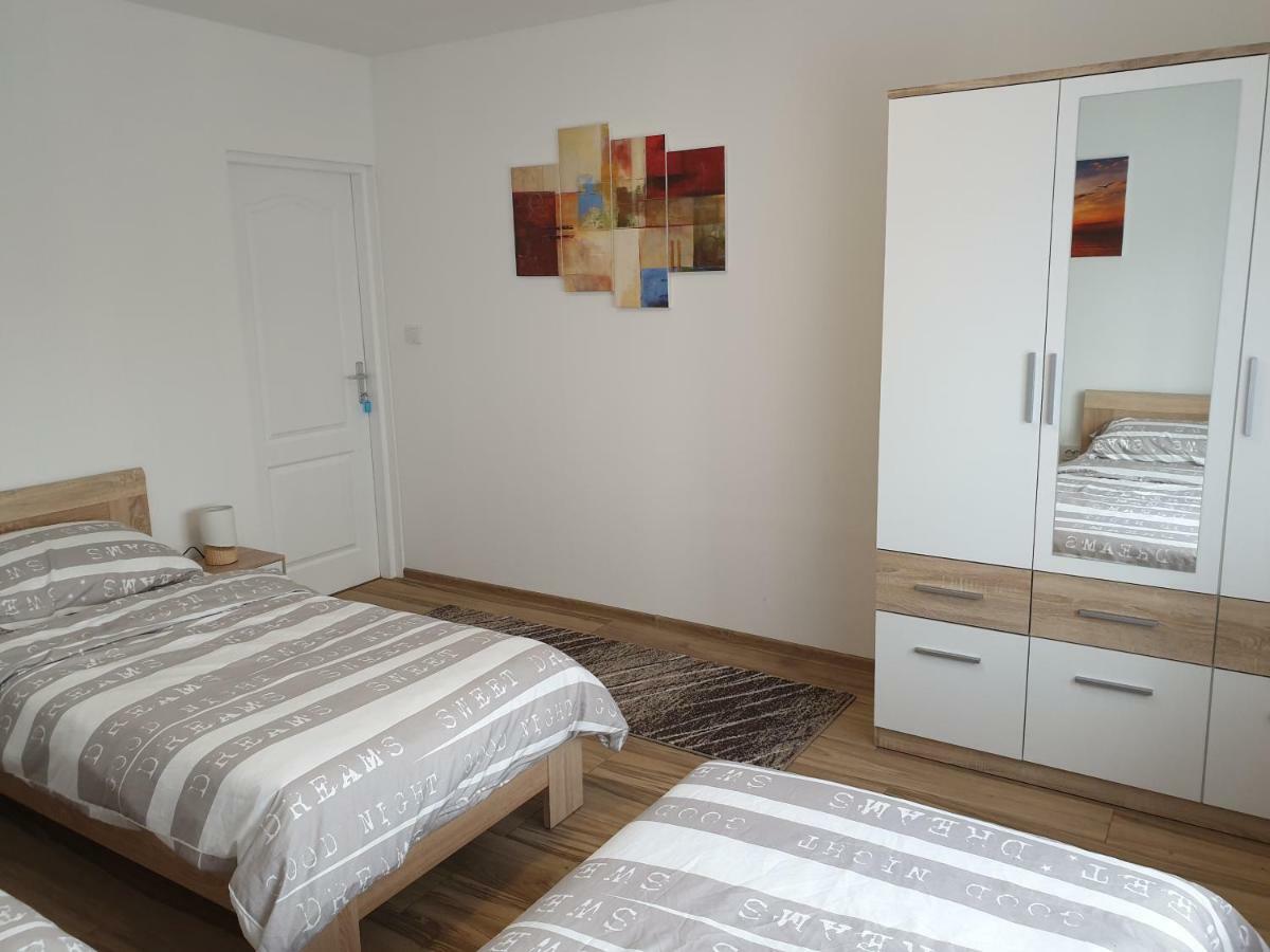 Apartman Majetic Otočac 外观 照片