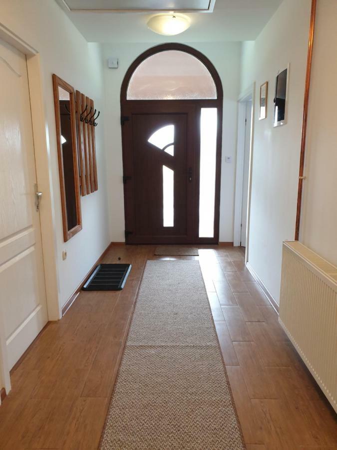 Apartman Majetic Otočac 外观 照片