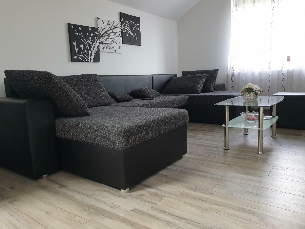 Apartman Majetic Otočac 外观 照片