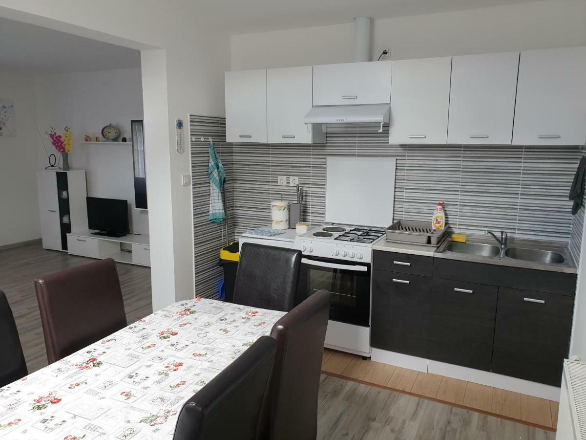 Apartman Majetic Otočac 外观 照片
